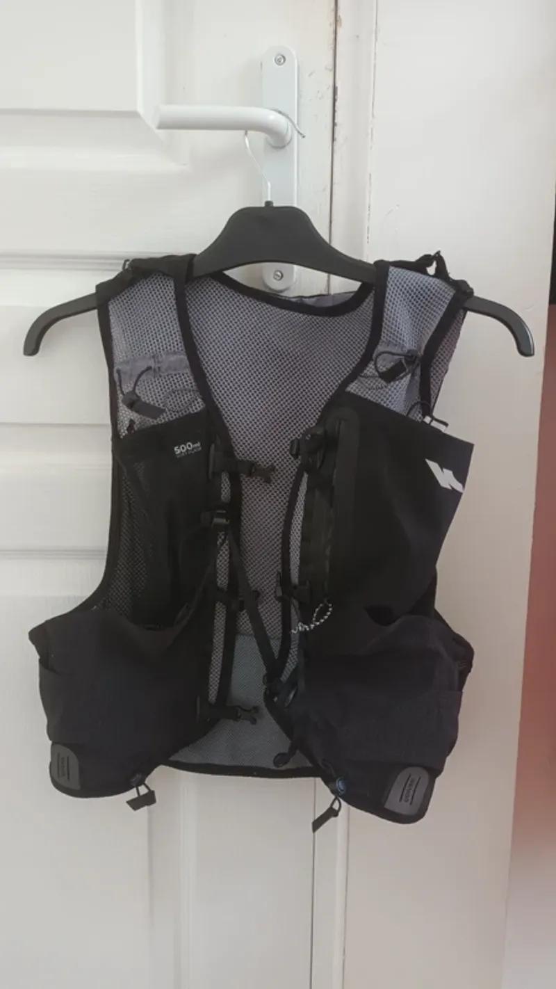 Used Decathlon Kiprun 900 10L Running Accessories