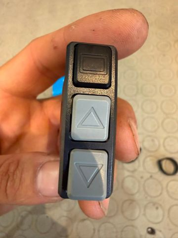 Shimano ASSIST/SHIFT SWITCH. SW-E6000. bike de segunda mano — imagen 5 de 13