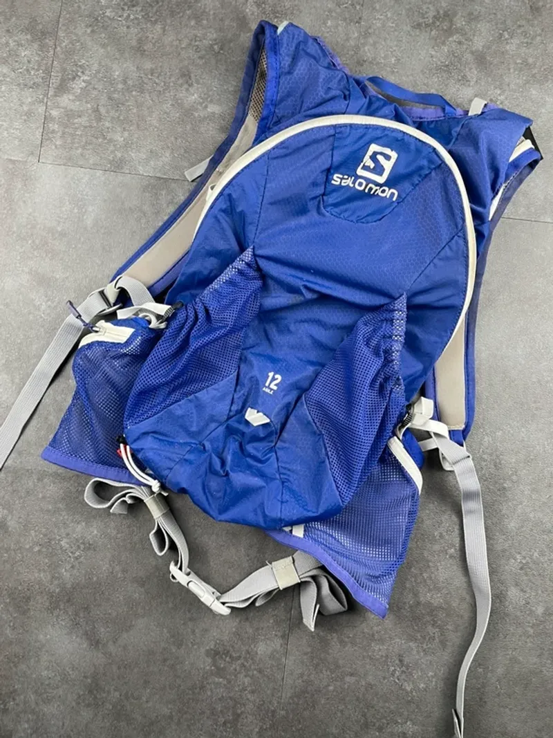 Used Lightweight Agile 12L Running Accessories