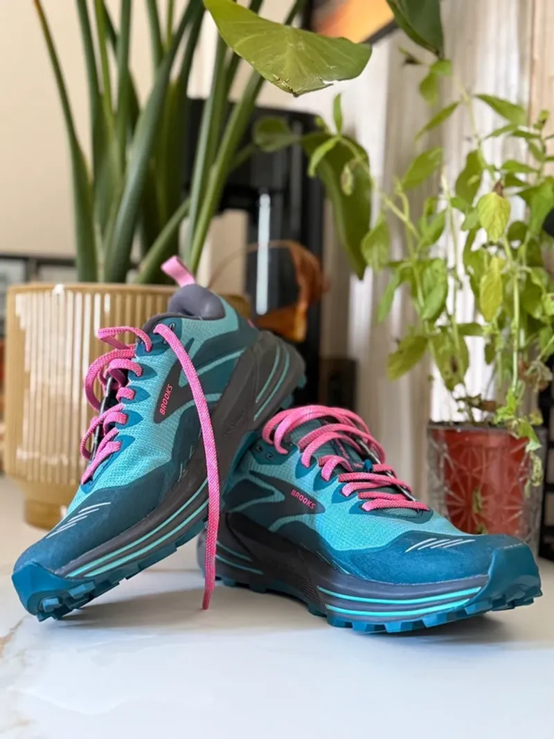 Brooks Cascadia 16 Running Shoes d'occasion