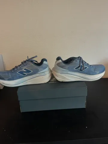 Gebrauchtes New Balance hardloopschoenen bike — Bild 2 von 9