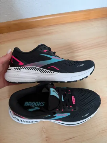 Used Brooks Adrenaline GTS bike — image 6 of 8
