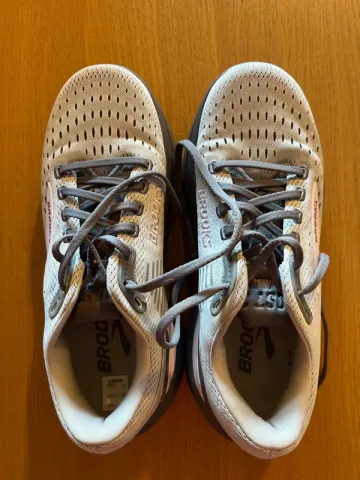 Used Brooks Ghost Max 3 bike — image 2 of 12