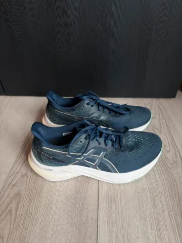 Used Asics GT-2000 12 bike — image 1 of 12