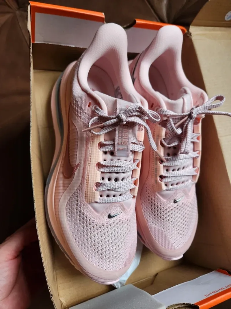 Pegasus Air Zoom Premium Running Shoes d'occasion