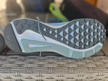 Used Nike Running Shoes bike — image 8 of 13