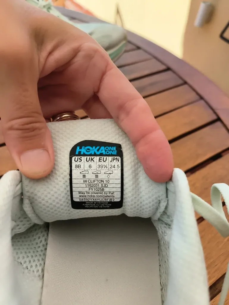 Used Scarpa Hoka Running Shoes bike — image 3 of 4