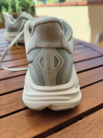 Used Scarpa Hoka Running Shoes bike — image 2 of 4