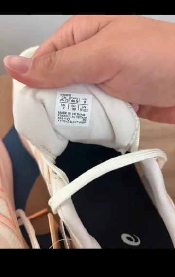 Używany Asics Flytefoam bike — zdjęcie 3 z 4