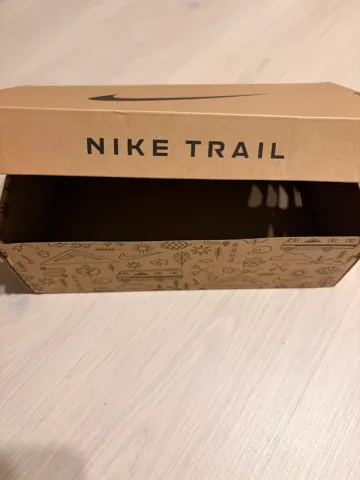 Used Nike ZoomX Zegama Trail 2 bike — image 9 of 9