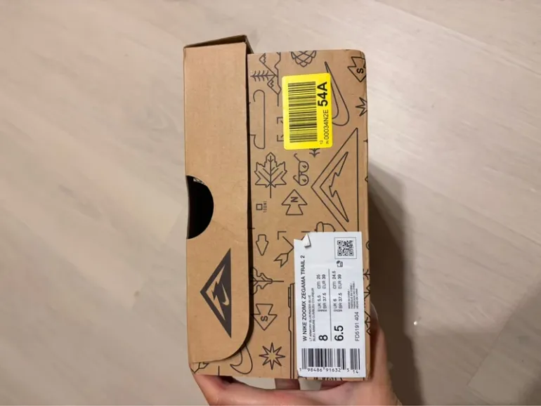 Used Nike ZoomX Zegama Trail 2 bike — image 8 of 9