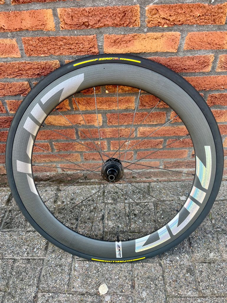Použité Zipp 303 Firecrest 2026 bike — obrázek 10 z 11