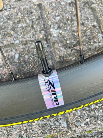Použité Zipp 303 Firecrest 2026 bike — obrázek 3 z 11