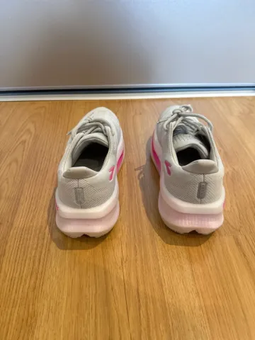 Used Brooks Glycerin Max 2 bike — image 4 of 5