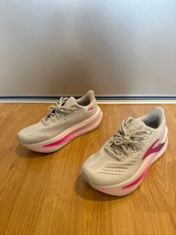 Used Brooks Glycerin Max 2 bike — image 2 of 5