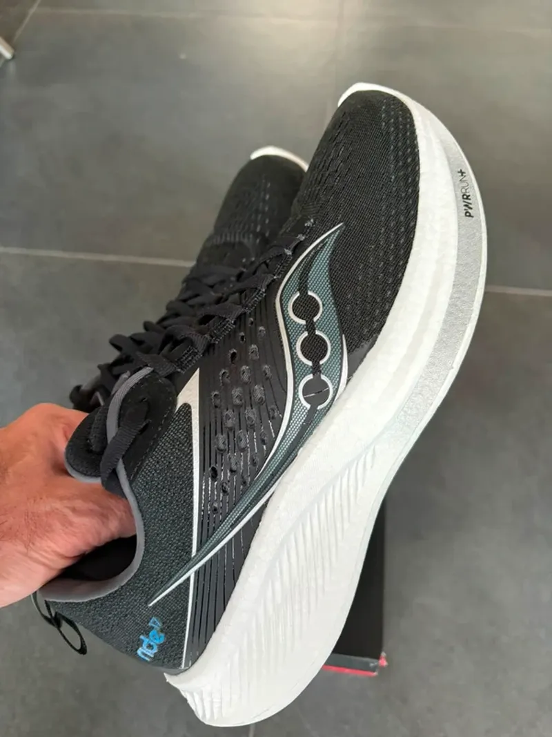 Used Saucony Ride 17 Running Shoes