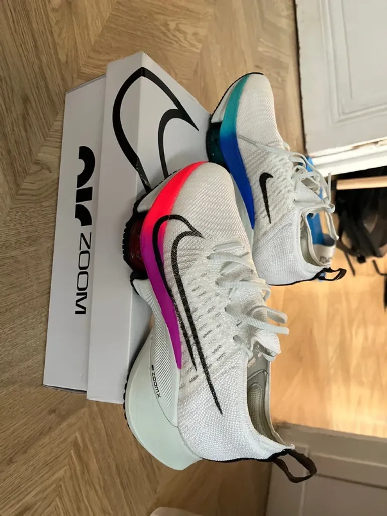 Brugt Nike Air Zoom Tempo Next% bike — billede 3 af 9