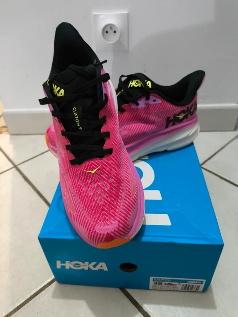 Used Hoka Clifton 9 bike — image 4 of 7