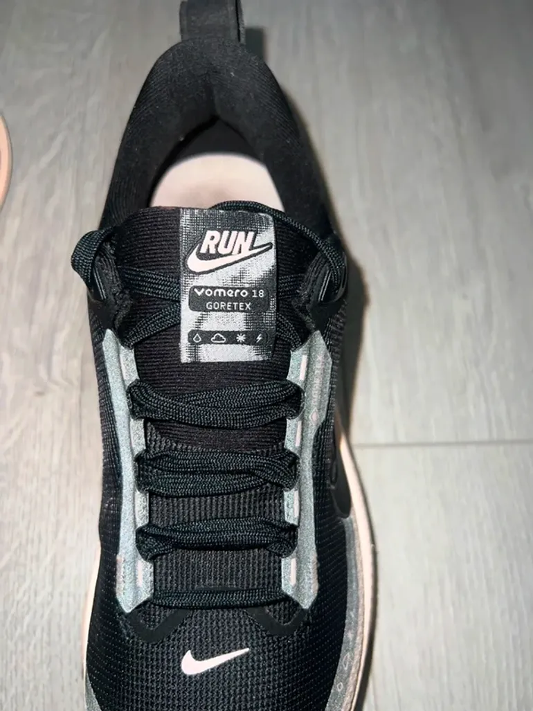 Použité Nike Vomero 18 Gore-Tex bike — obrázek 4 z 11
