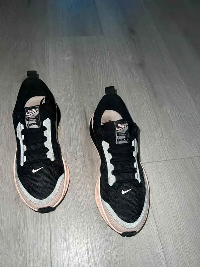 Použité Nike Vomero 18 Gore-Tex bike — obrázek 7 z 11