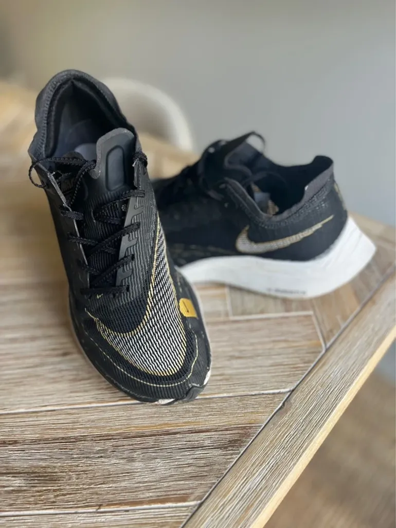 Nike Vaporfly 2 bike usato — immagine 2 di 4