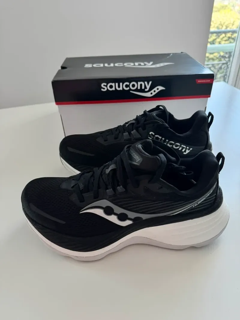 Used Saucony Hurricane 24 Running Shoes