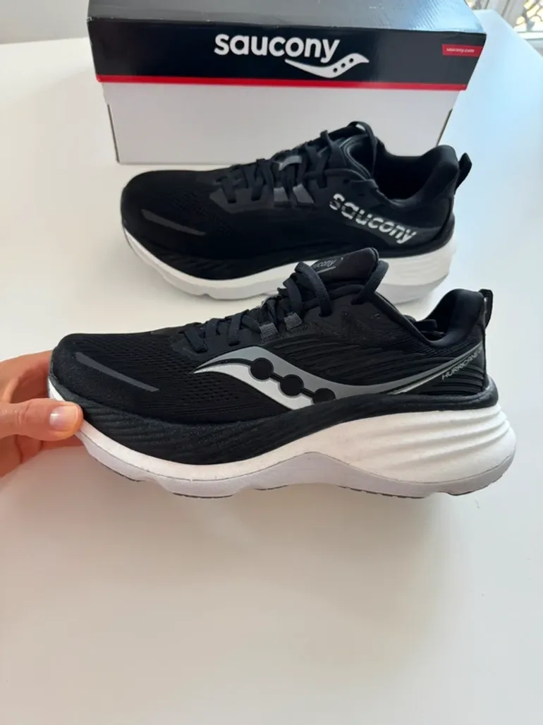 Used Saucony Hurricane 24 bike — image 3 of 9