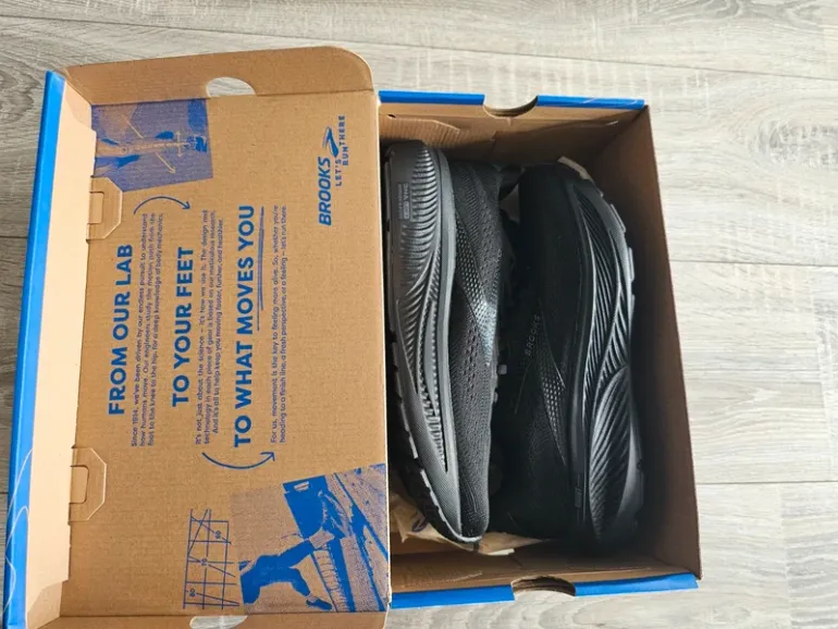 Used Brooks Ghost 17 bike — image 2 of 5