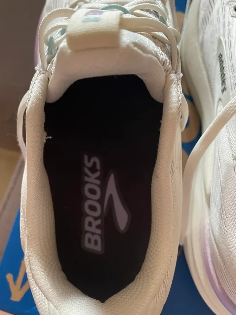 Used Brooks Revel 8 bike — image 5 of 8
