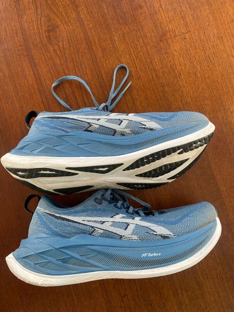 Used Asics Superblast 2 bike — image 4 of 9