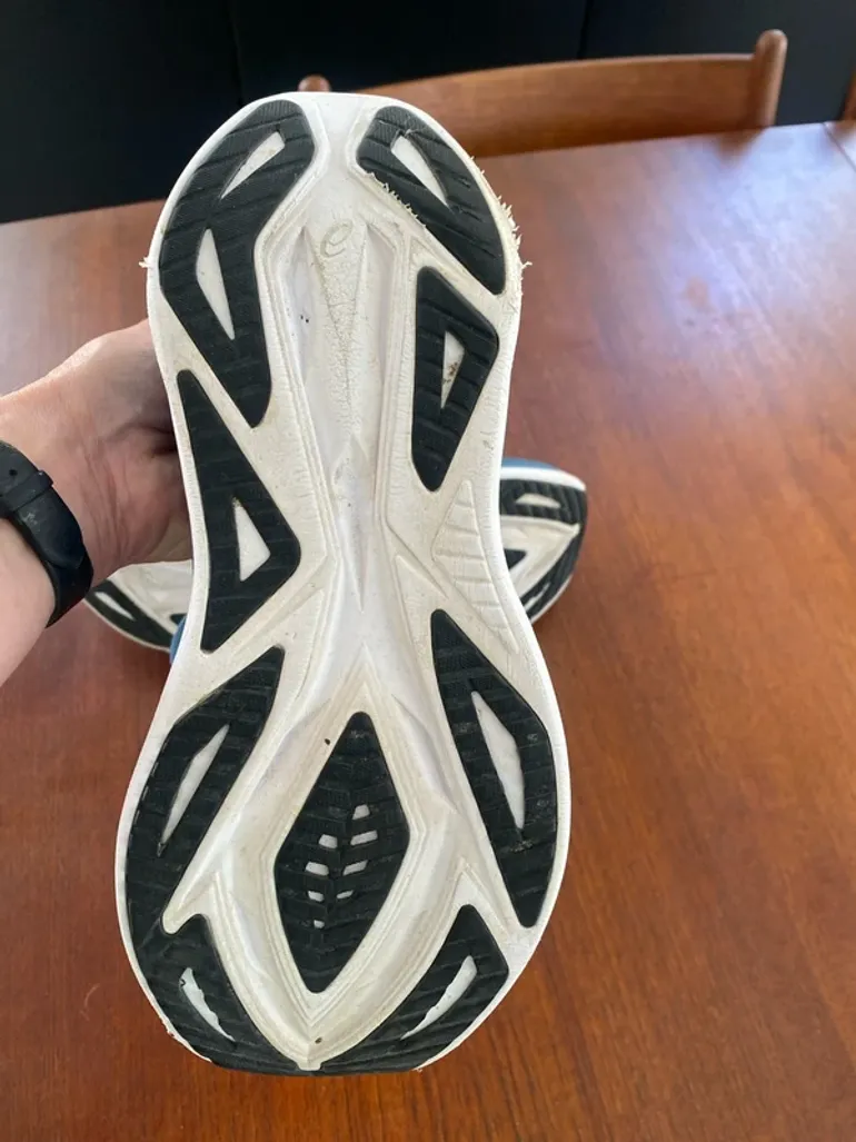 Used Asics Superblast 2 bike — image 5 of 9