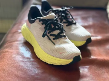 Used Hoka Arahi 7 bike — image 1 of 6