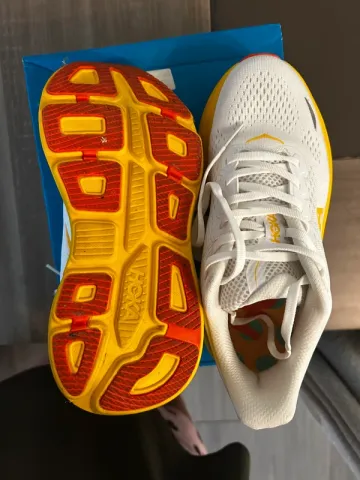 Used Hoka Bondi 9 bike — image 6 of 7