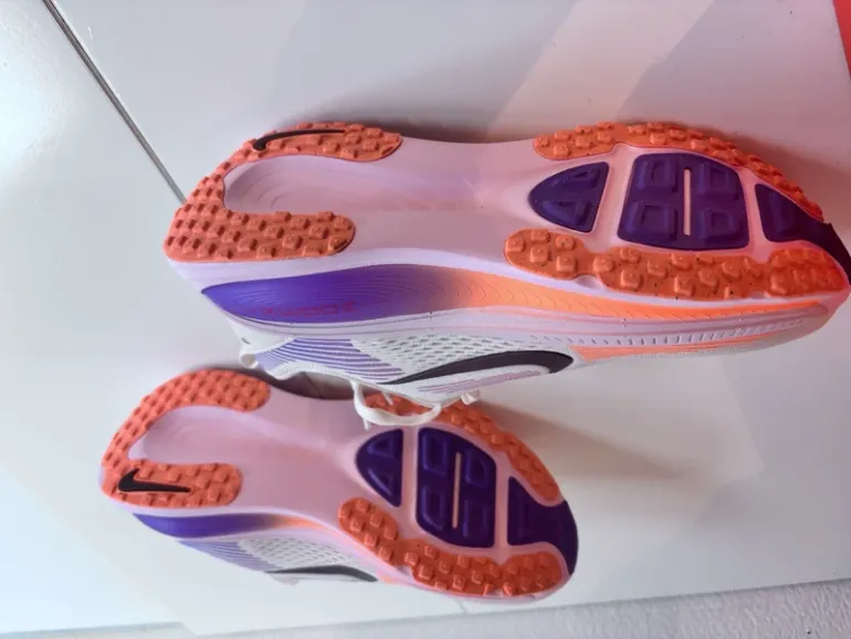 Tweedehands Nike Vomero 18 bike — afbeelding 7 van 7
