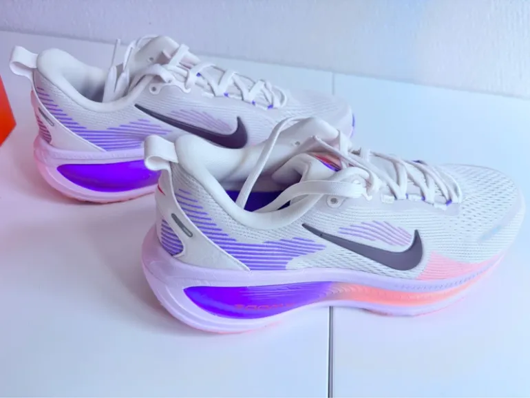 Tweedehands Nike Vomero 18 bike — afbeelding 4 van 7