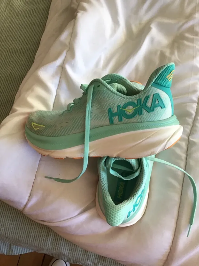 Used Hoka Clifton 9 bike — image 3 of 5