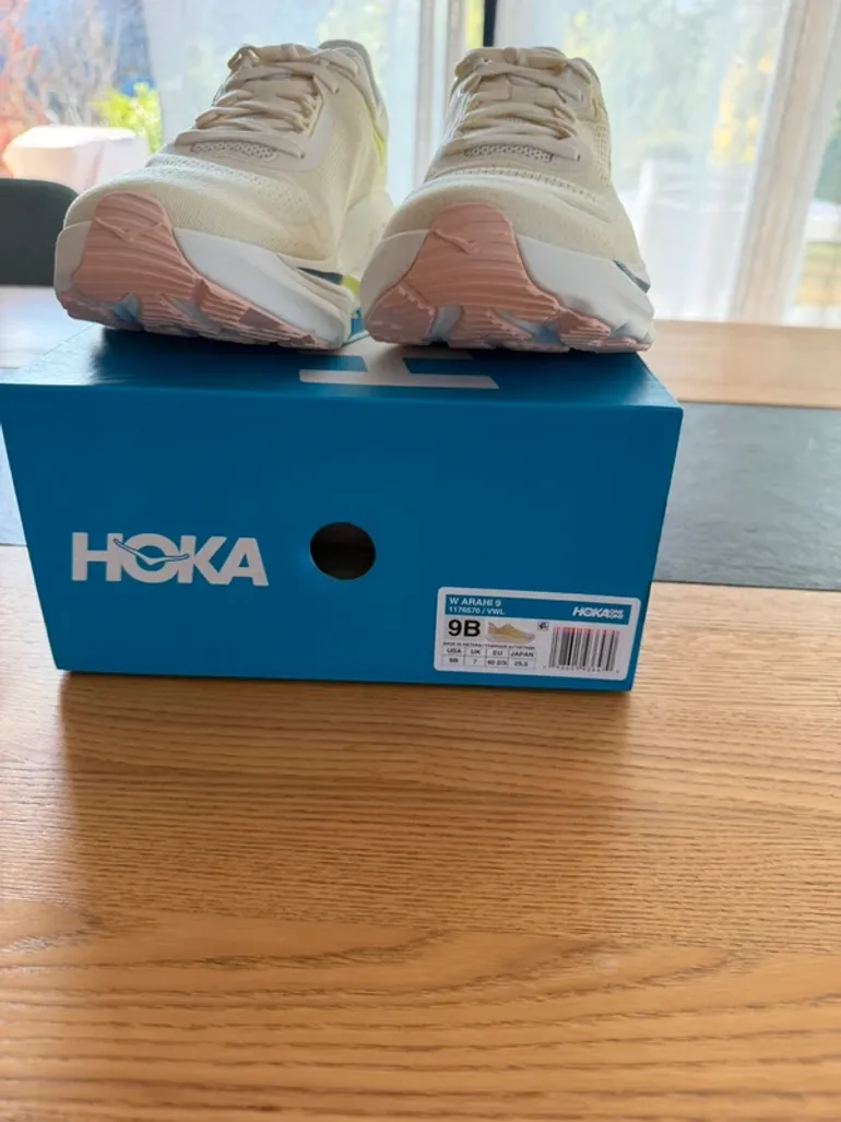 Used Hoka Arahi 9 bike — image 4 of 4