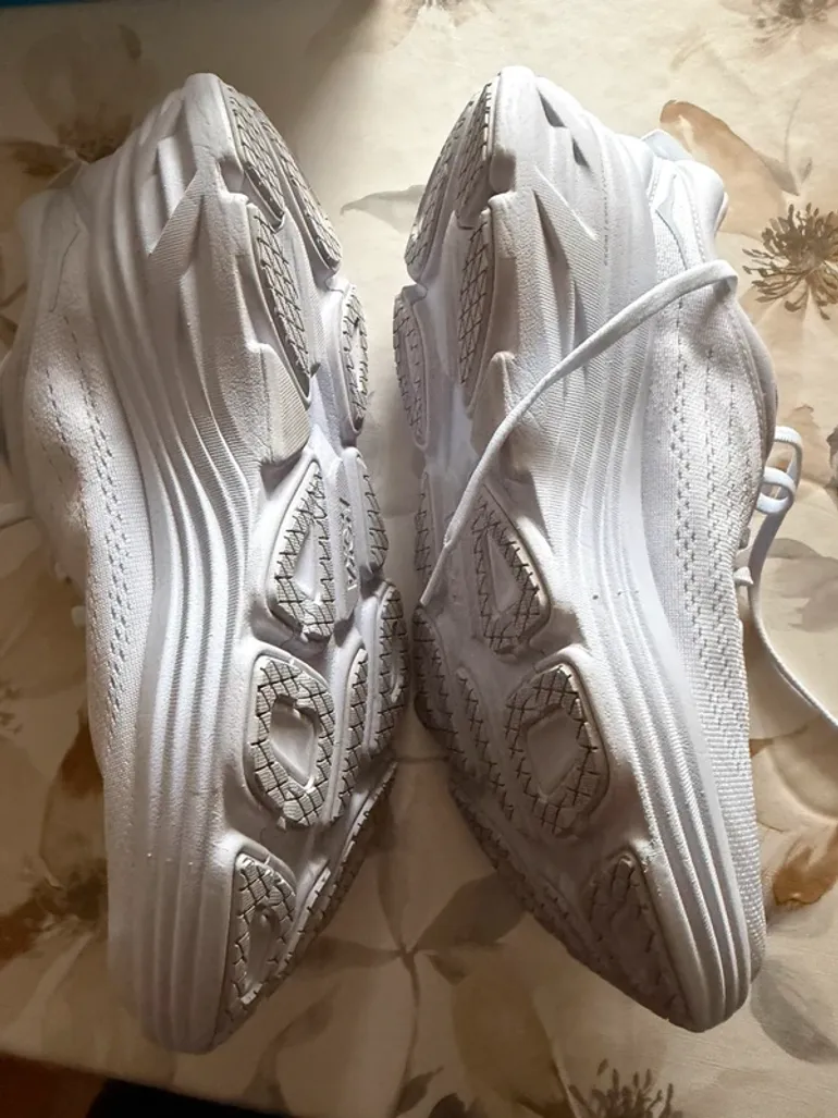 Hoka Bondi 8 bike usato — immagine 5 di 6