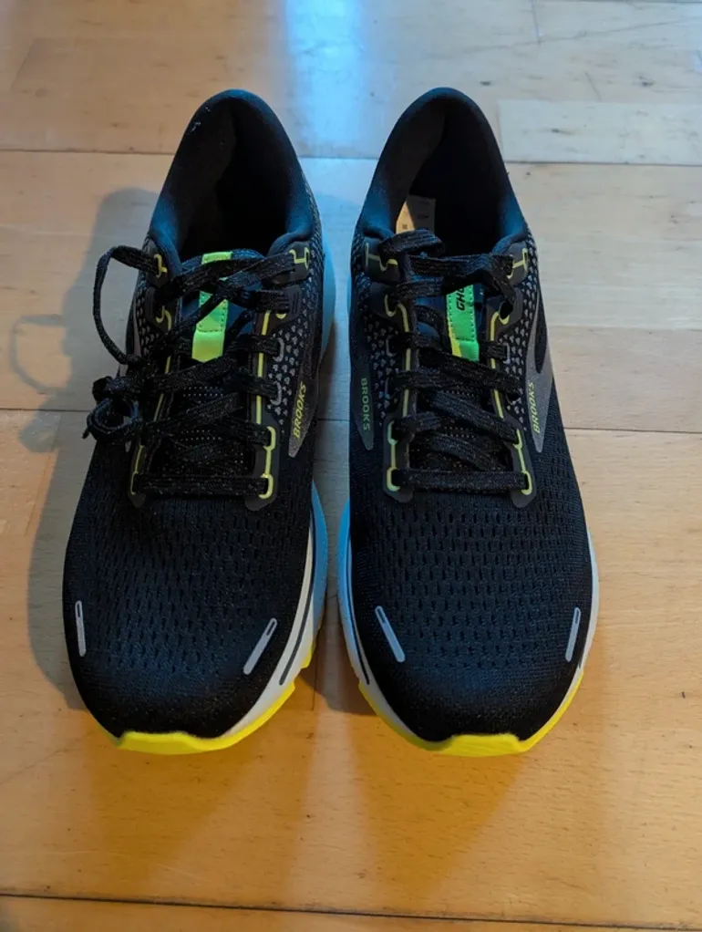 Used Brooks Ghost 14 bike — image 2 of 4