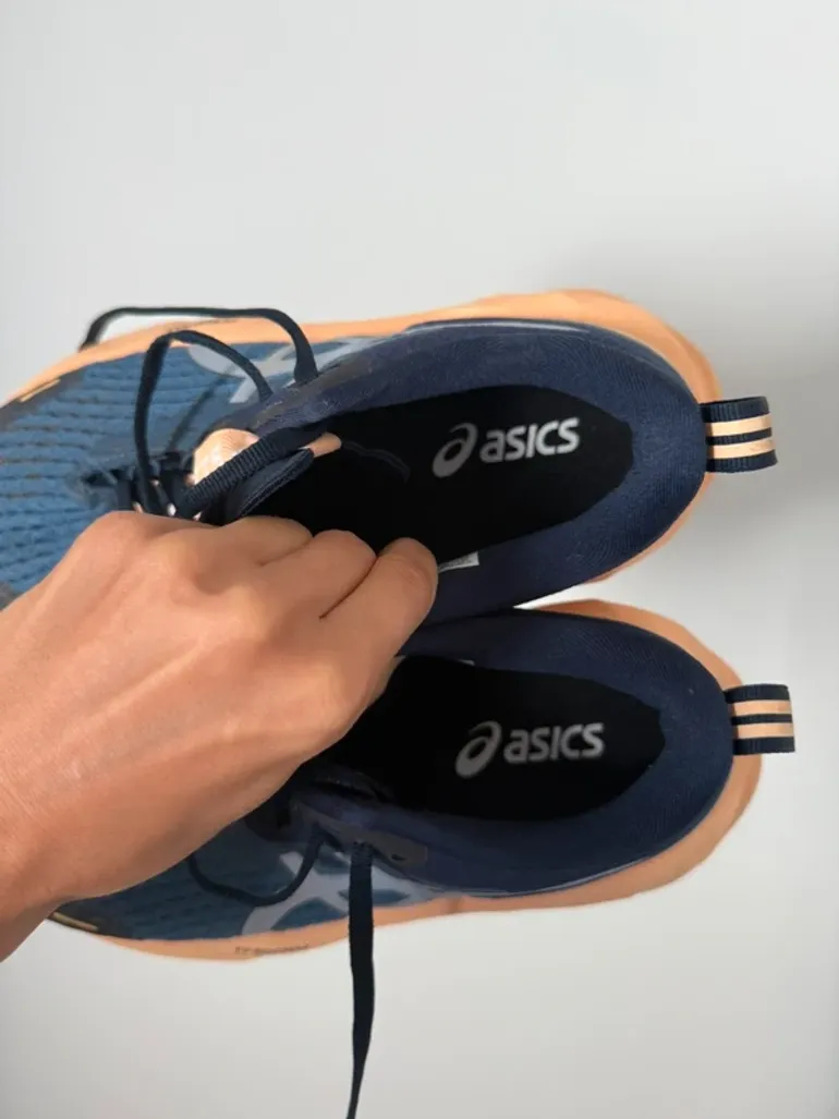 Brugt Asics Novablast 5 bike — billede 4 af 4