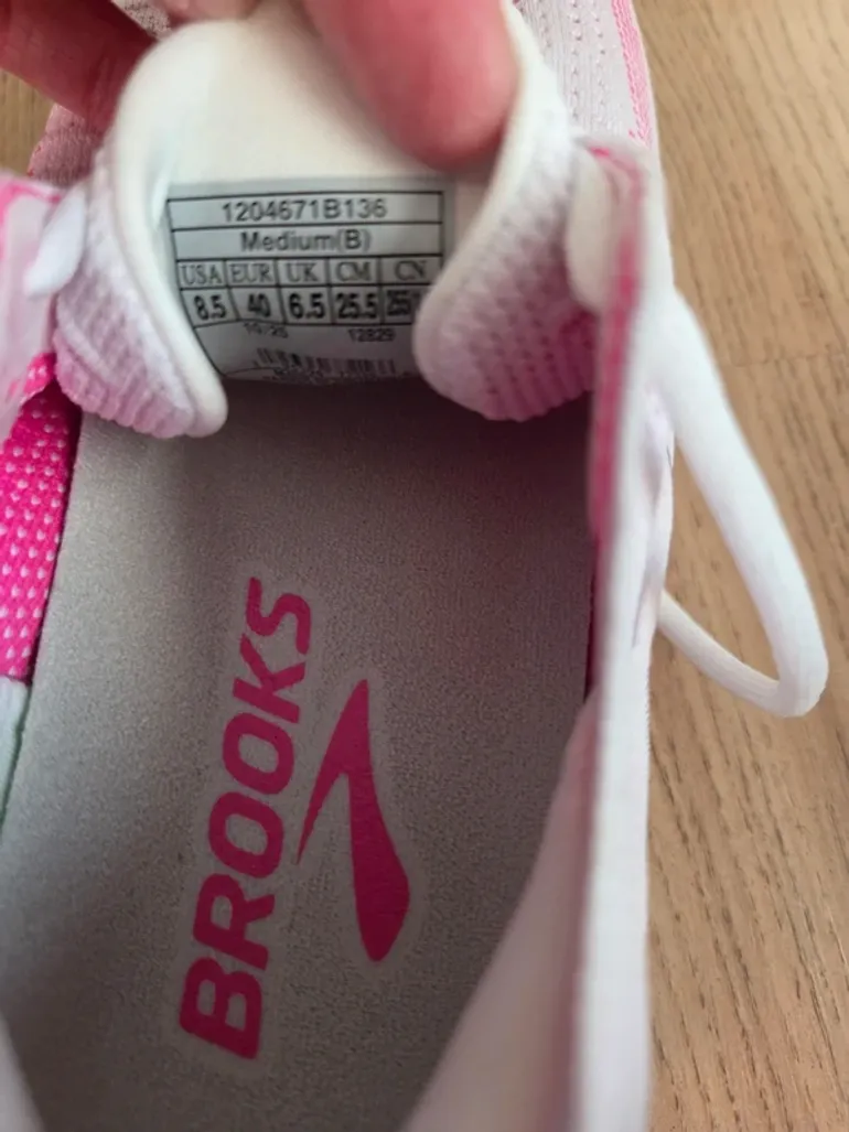 Used Brooks Glycerin flex bike — image 5 of 10