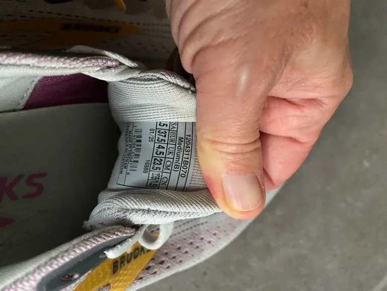 Used Brooks Ghost 17 bike — image 3 of 5