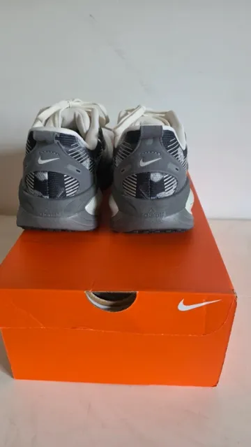 Brugt Nike Vomero 18 ZoomX bike — billede 2 af 4