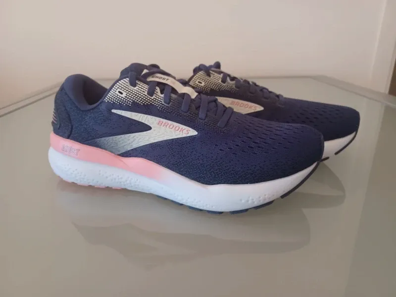 Used Brooks Ghost 16 Running Shoes