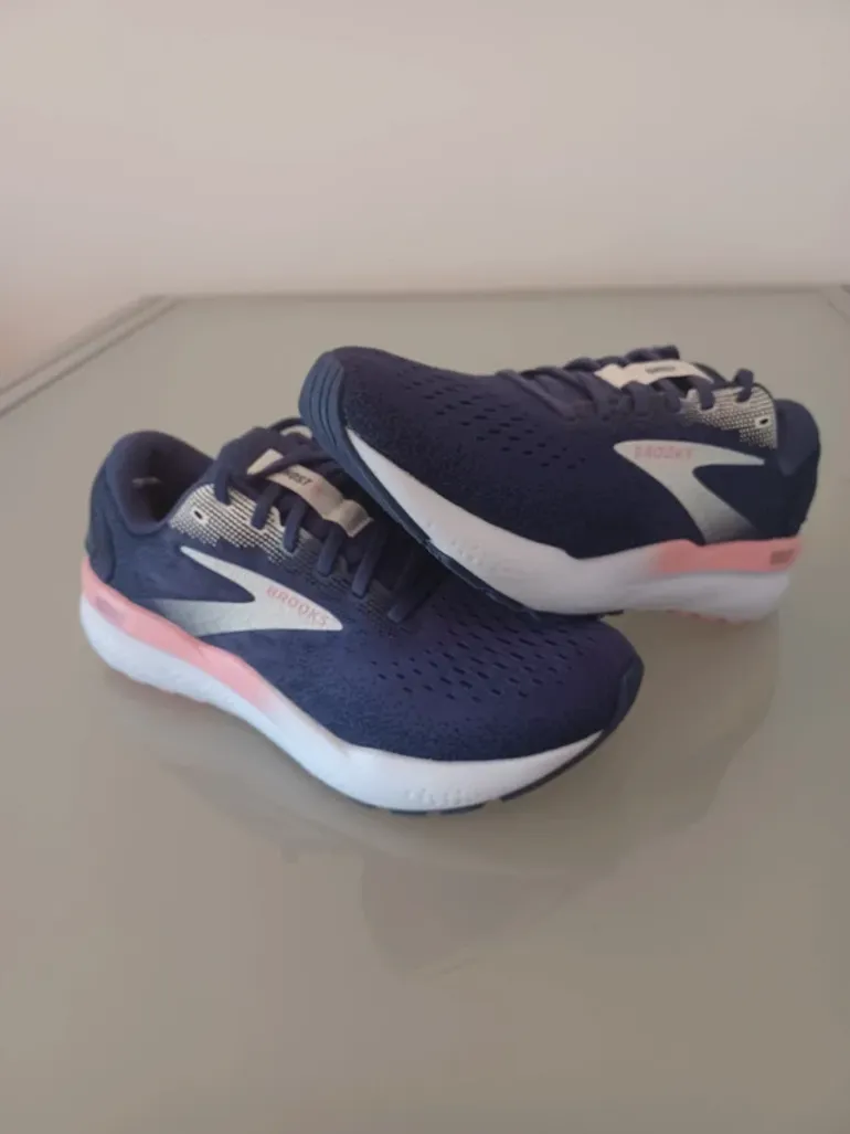 Used Brooks Ghost 16 bike — image 2 of 10