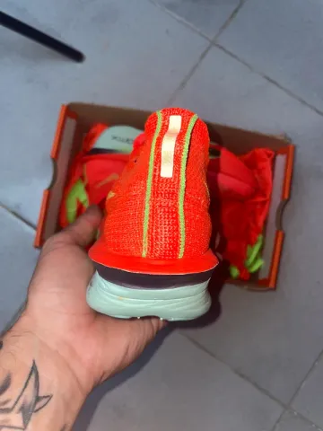 Used Nike ZoomX Alphafly Next% 3 bike — image 4 of 8