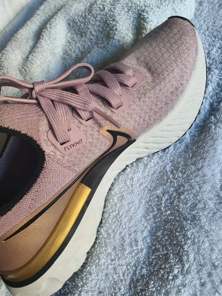 Used Nike React Infinity Run Flyknit bike — image 3 of 12