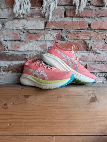 Used Asics Gel Nimbus 27 TR bike — image 1 of 6