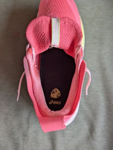 Used Asics Gel Nimbus 27 TR bike — image 4 of 6