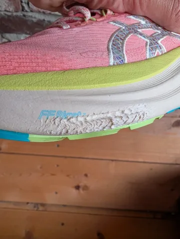 Used Asics Gel Nimbus 27 TR bike — image 6 of 6